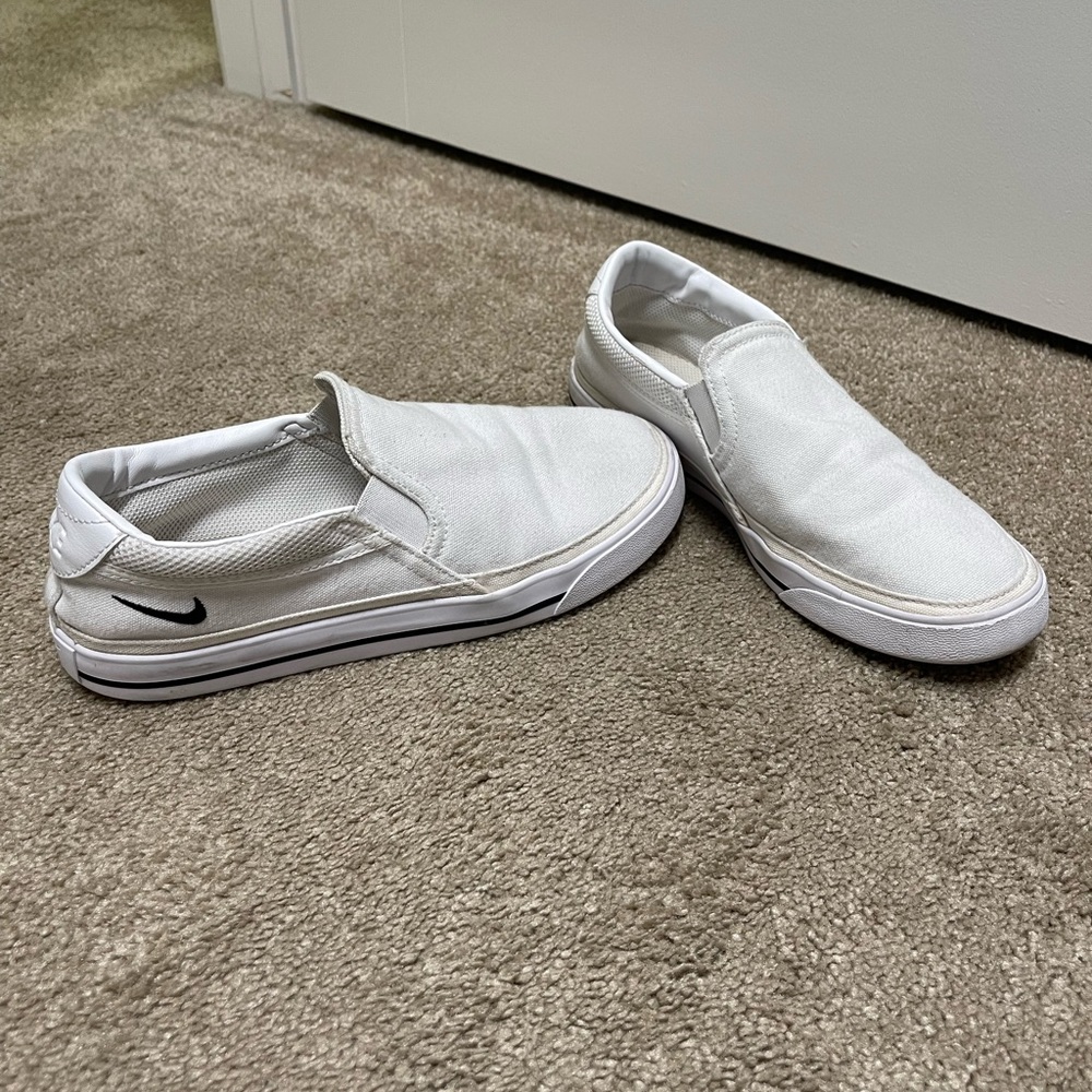 Nike Court Legacy